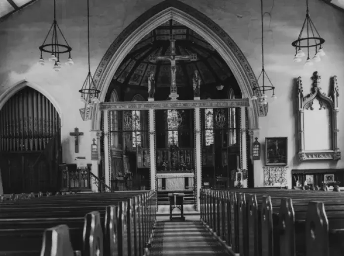 Framed Print : Addlestone Church Framed Print : Addlestone Church