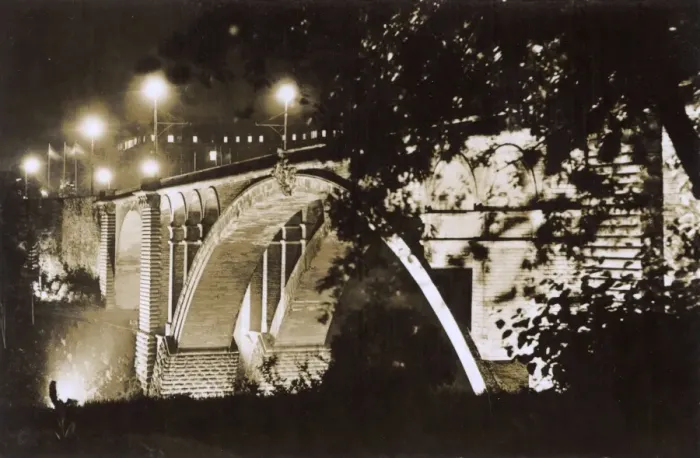 Framed Print : Adolphe Bridge by night, Luxembourg City, Luxembourg Framed Print : Adolphe Bridge by night, Luxembourg City, Luxembourg