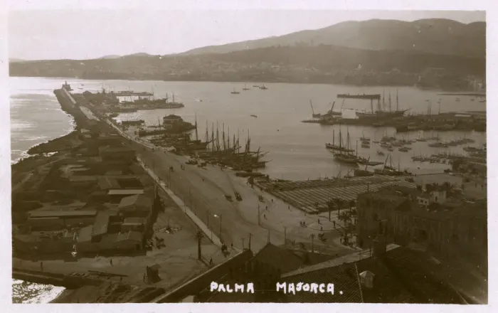 Framed Print : Aerial view of the docks at Palma de Majorca, Majorca, Spain Framed Print : Aerial view of the docks at Palma de Majorca, Majorca, Spain