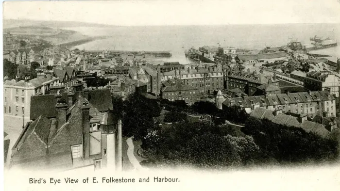 Framed Print : Aerial view of East Folkestone and harbour, Kent Framed Print : Aerial view of East Folkestone and harbour, Kent