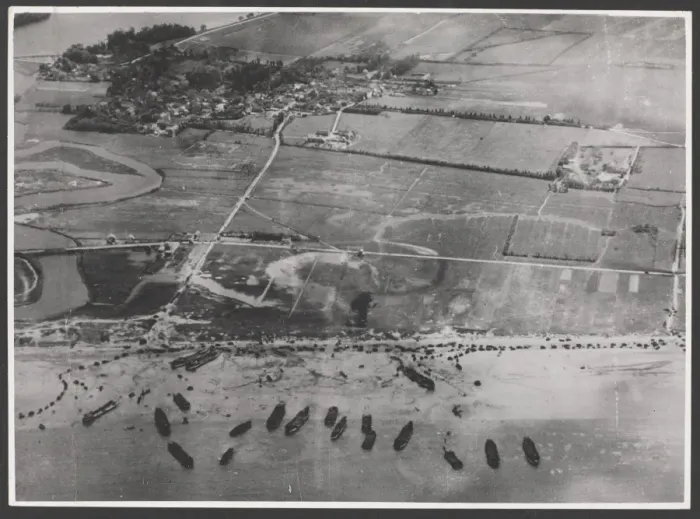 Framed Print : Aerial view of the initial landings, taken from low-flying R Framed Print : Aerial view of the initial landings, taken from low-flying R