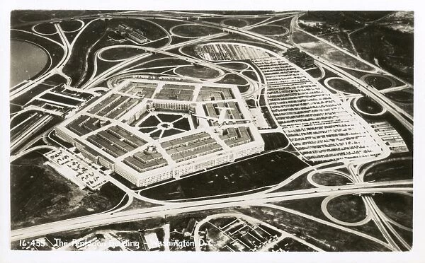 Aerial view, the Pentagon, Washington DC, USA