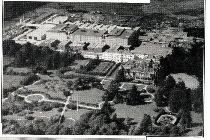 Framed Print : Aerial view of Pinewood Studios at Iver Heath, Bucks Framed Print : Aerial view of Pinewood Studios at Iver Heath, Bucks