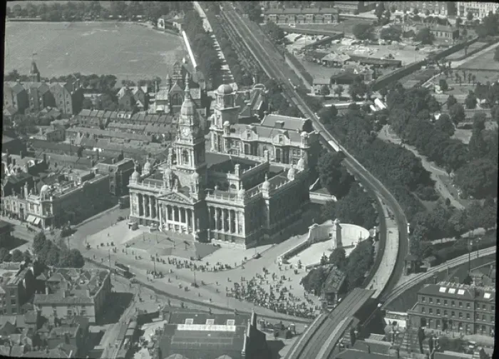 Framed Print : Aerial view of Portsmouth Guildhall prior to its bombing Framed Print : Aerial view of Portsmouth Guildhall prior to its bombing