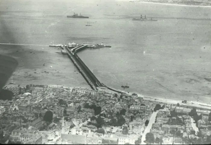 Framed Print : Aerial view of Ryde, Isle of Wight Framed Print : Aerial view of Ryde, Isle of Wight
