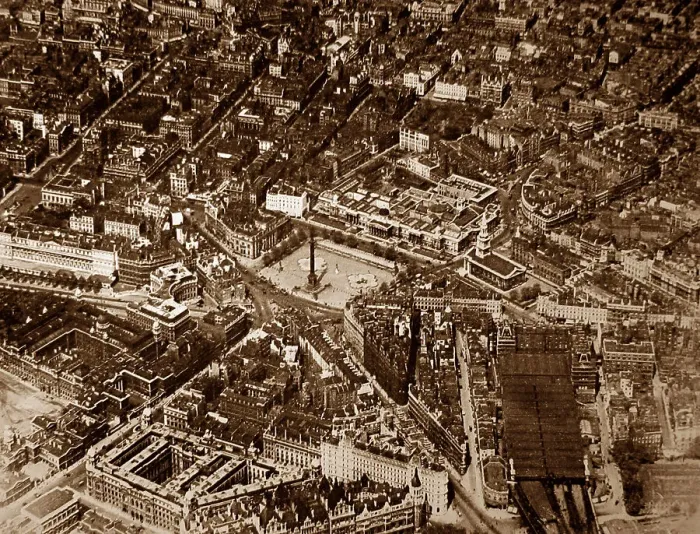 Framed Print : Aerial view of Trafalgar Square, London Framed Print : Aerial view of Trafalgar Square, London
