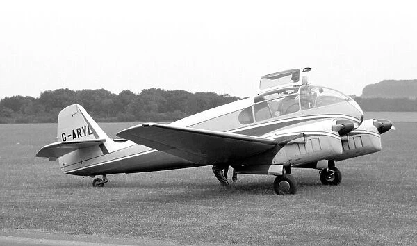 Aero 145 G-ARYL