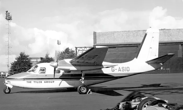 Framed Print : Aero Commander 500A G-ASIO Framed Print : Aero Commander 500A G-ASIO