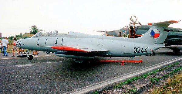 Aero L-29 Delfin 3244