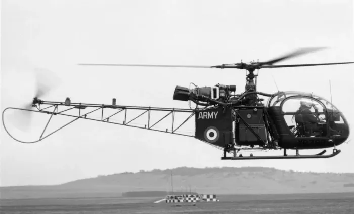 Framed Print : Aerospatiale SA-315 Alouette II / 2 Framed Print : Aerospatiale SA-315 Alouette II / 2