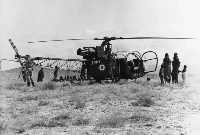 Framed Print : Aerospatiale SA-315 Alouette II / 2 Framed Print : Aerospatiale SA-315 Alouette II / 2