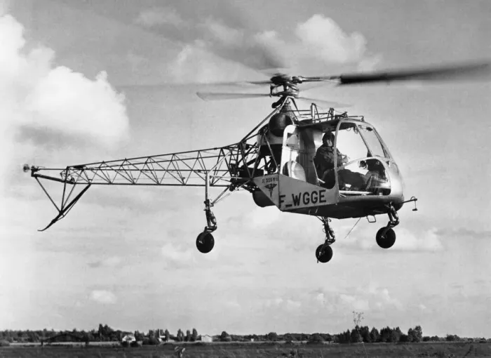 Framed Print : Aerospatiale SA-315 Alouette II / 2 Framed Print : Aerospatiale SA-315 Alouette II / 2