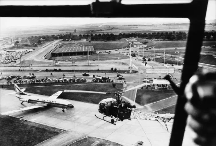 Framed Print : Aerospatiale SA-315 Alouette II / 2 Framed Print : Aerospatiale SA-315 Alouette II / 2