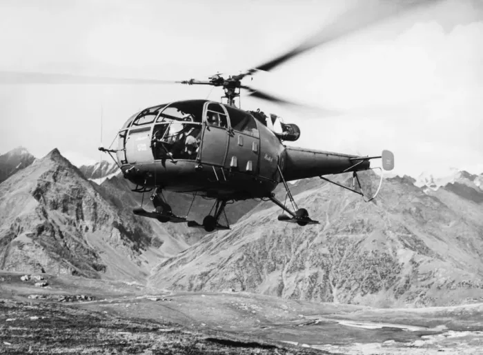 Framed Print : Aerospatiale SA-316 Alouette III / 3 Framed Print : Aerospatiale SA-316 Alouette III / 3