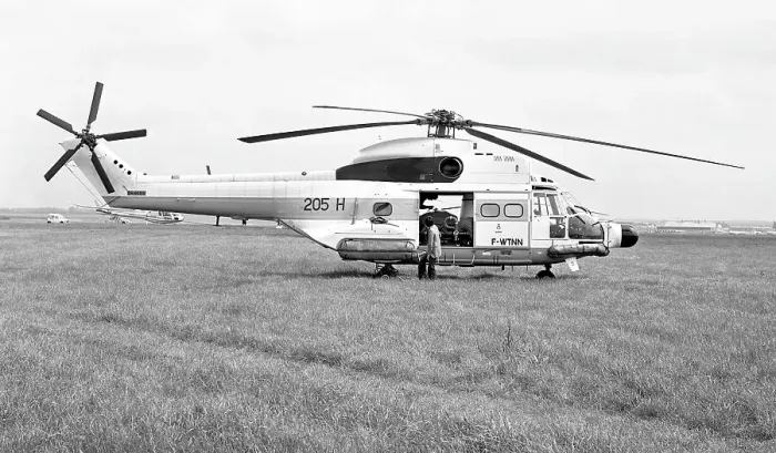 Framed Print : Aerospatiale SA-330J Puma F-WTNN Framed Print : Aerospatiale SA-330J Puma F-WTNN