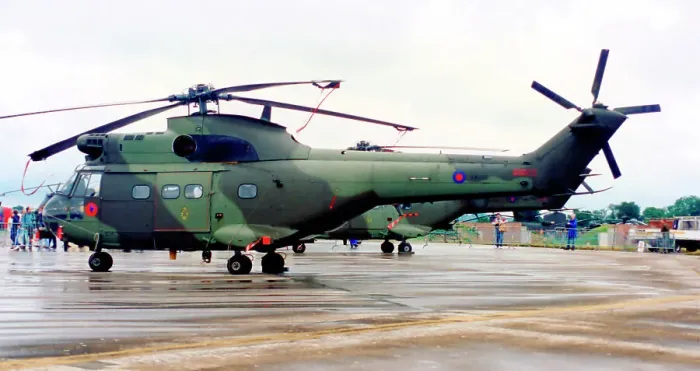 Framed Print : Aerospatiale SA330 Puma HC. 1 XW200 Framed Print : Aerospatiale SA330 Puma HC. 1 XW200