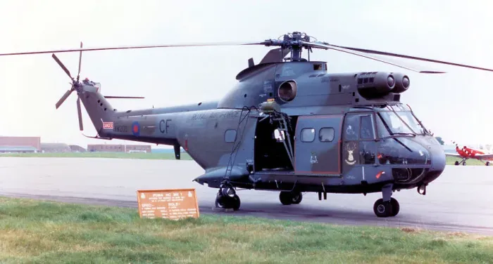 Framed Print : Aerospatiale SA330 Puma HC. 1 XW209 Framed Print : Aerospatiale SA330 Puma HC. 1 XW209