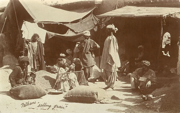 Afghanistan - Bazaar at Chaman - Pathans selling grain