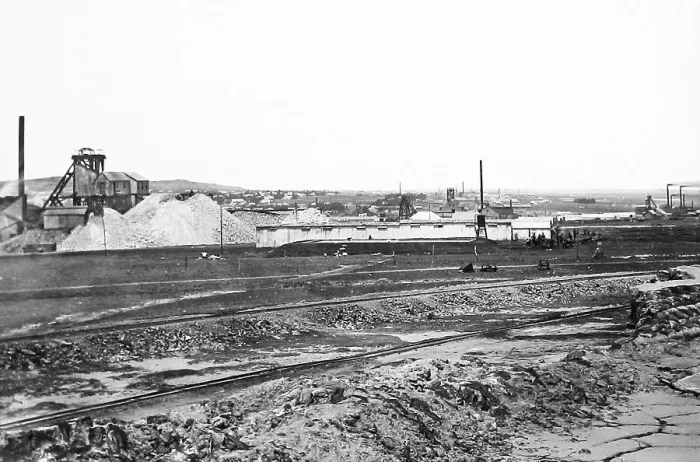 Framed Print : Africa Johannesburg Gold Mine on Line of Reef pre-1900