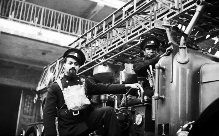 Framed Print : Two AFS firefighters with turntable ladder, WW2 Framed Print : Two AFS firefighters with turntable ladder, WW2