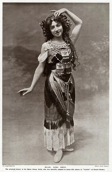 Aida Boni (1880 - 1974), Italian dancer. Appearing in ' Armida', Covent Garden. Date: 1909