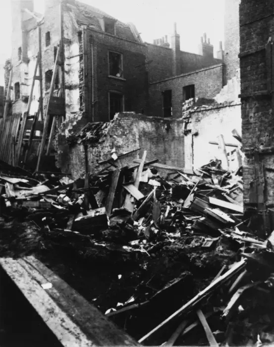 Framed Print : Air Raid damage in London, 1915 Framed Print : Air Raid damage in London, 1915