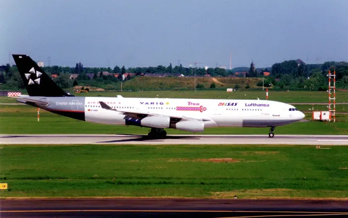 Framed Print : Airbus A340-211 D-AIBI Nurnberg Framed Print : Airbus A340-211 D-AIBI Nurnberg
