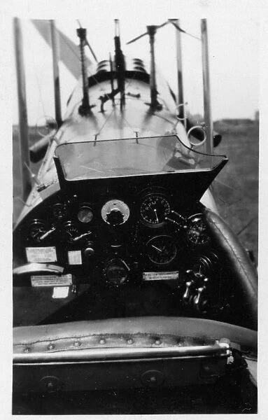 Airco DH. 9a cockpit
