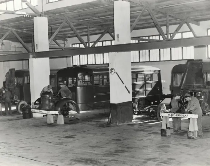 Framed Print : Airmen Maintaining Buses at the Headquarters of the USAF? Framed Print : Airmen Maintaining Buses at the Headquarters of the USAF?