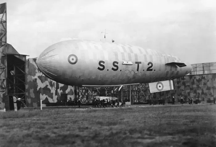 Framed Print : Airship SST2 Parked Framed Print : Airship SST2 Parked