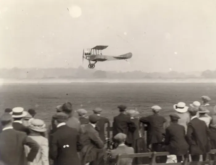 Framed Print : Albatross B1 at Hendon in June 1914 Framed Print : Albatross B1 at Hendon in June 1914