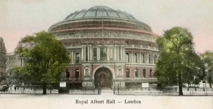 Framed Print : Albert Hall / C1905 Framed Print : Albert Hall / C1905