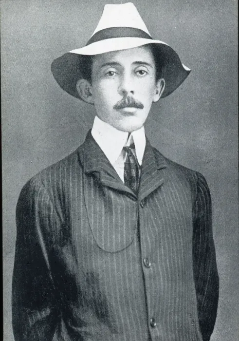 Framed Print : Alberto Santos-Dumont, 1873-1932 Framed Print : Alberto Santos-Dumont, 1873-1932