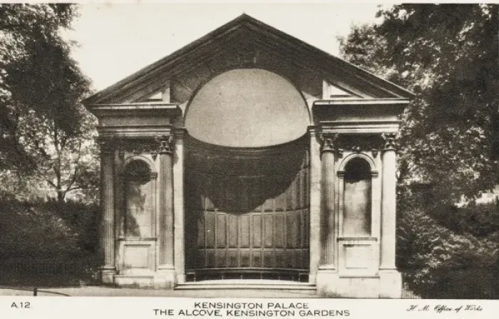 Framed Print : The Alcove, Kensington Gardens Framed Print : The Alcove, Kensington Gardens