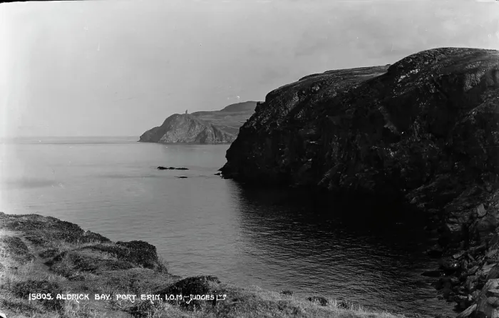 Framed Print : Aldrick Bay, Port Erin Framed Print : Aldrick Bay, Port Erin