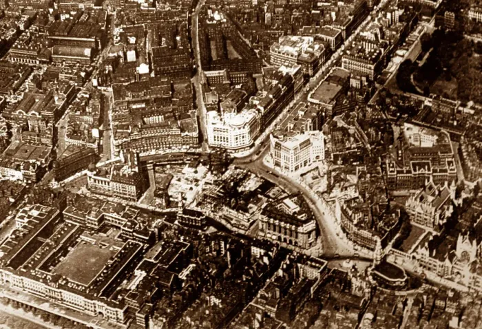 Framed Print : Aldwych Lonon aerial view - late Victorian period Framed Print : Aldwych Lonon aerial view - late Victorian period