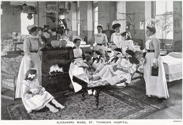 Framed Print : Alexandra Ward, St Thomas Hospital, London 1903