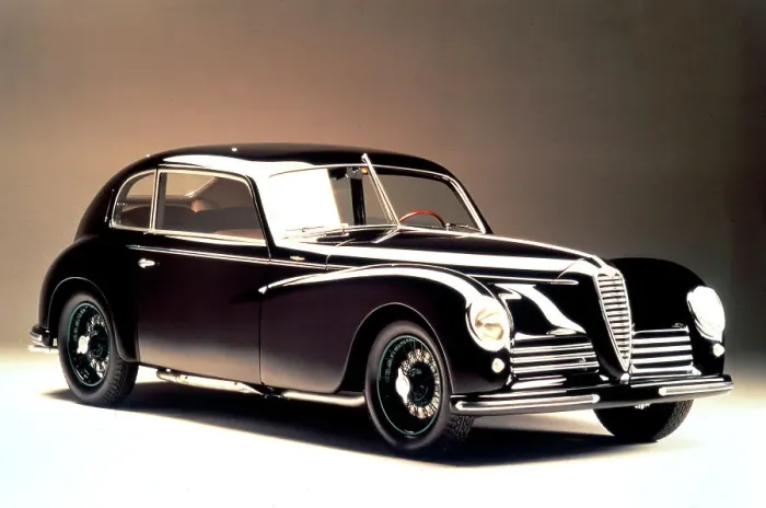 Framed Print : Alfa Romeo 6C 2500 Freccia d'Oro Framed Print : Alfa Romeo 6C 2500 Freccia d'Oro