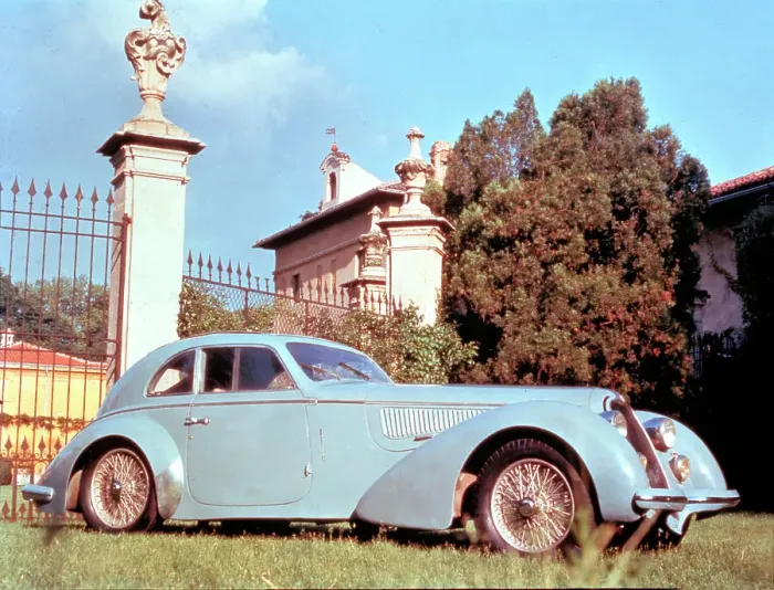 Framed Print : Alfa Romeo 8C 2900B Lungo Touring Berlinetta Framed Print : Alfa Romeo 8C 2900B Lungo Touring Berlinetta