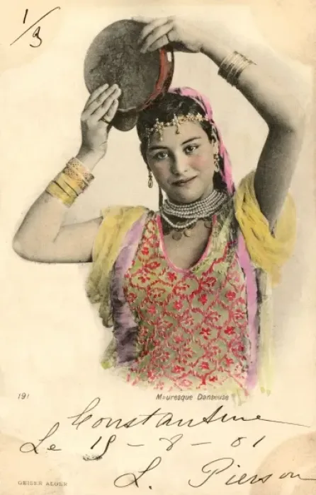 Framed Print : Algeria - Pretty Dancing girl Framed Print : Algeria - Pretty Dancing girl