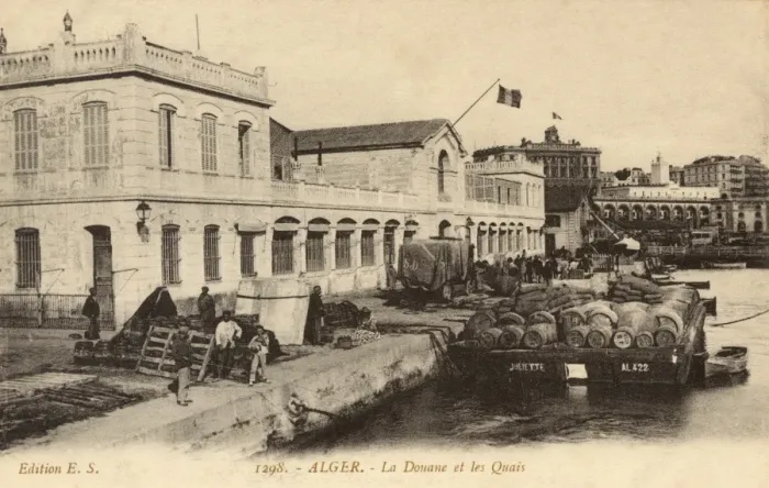 Framed Print : Algeria - Quays and Custom House Framed Print : Algeria - Quays and Custom House