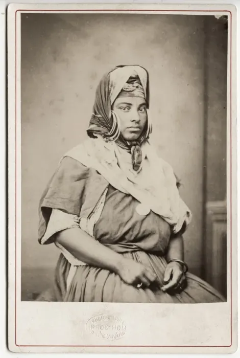 Framed Print : Algerian woman from Takoucht Framed Print : Algerian woman from Takoucht