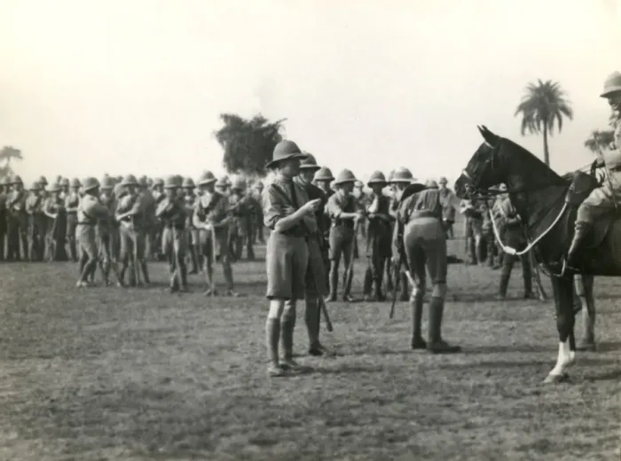 Framed Print : Allied soldiers awaiting orders, Egypt, WW1 Framed Print : Allied soldiers awaiting orders, Egypt, WW1
