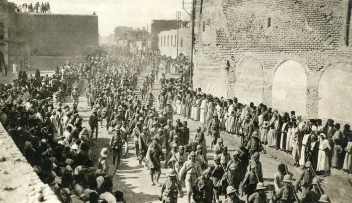 Framed Print : Allied troops in Baghdad, Mesopotamia, WW1 Framed Print : Allied troops in Baghdad, Mesopotamia, WW1