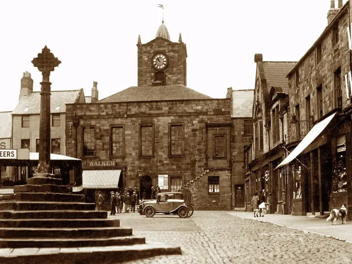 Framed Print : Alnwick Market Place probably 1920s Framed Print : Alnwick Market Place probably 1920s