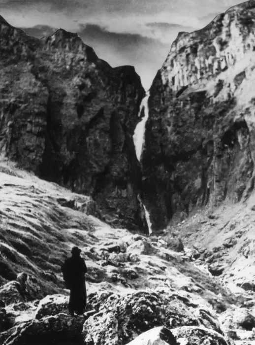 Framed Print : Alpine Crevasse Framed Print : Alpine Crevasse