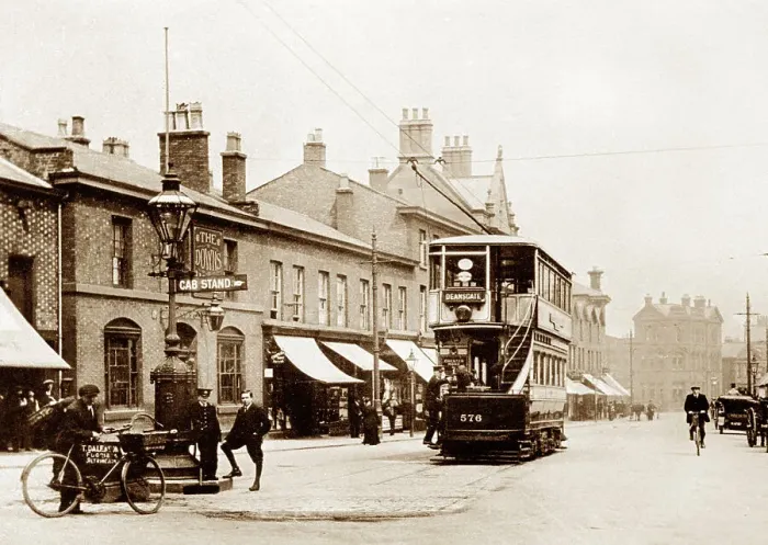 Framed Print : Altrincham, Railway St Tram Terminus Framed Print : Altrincham, Railway St Tram Terminus