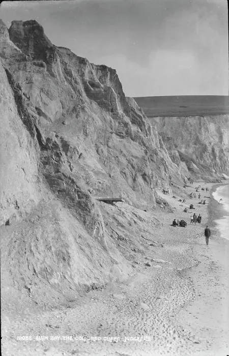 Framed Print : Alum Bay: The Coloured Cliffs Framed Print : Alum Bay: The Coloured Cliffs