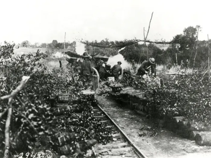 Framed Print : American artillery at Varennes-en-Argonne, France, WW1 Framed Print : American artillery at Varennes-en-Argonne, France, WW1