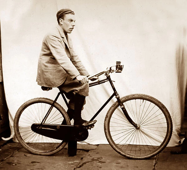 An American Howe bicycle on 1894